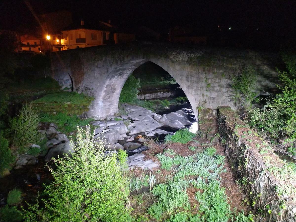 Los Callejones Arenas de San Pedro Eksteriør bilde